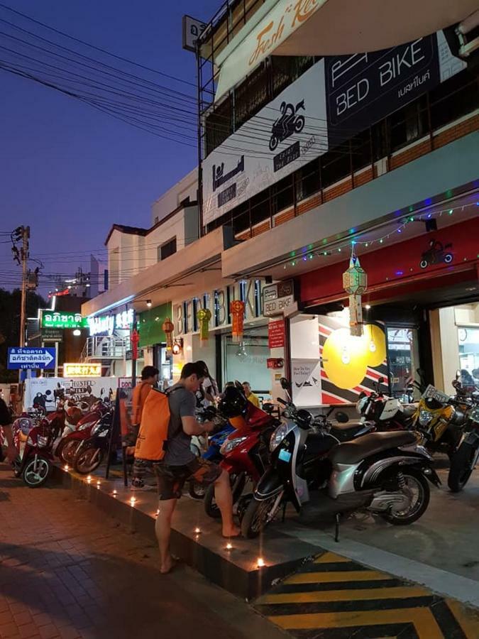 Bed Bike Hostel Chiang Mai Bagian luar foto